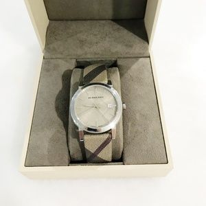 burberry bu9023